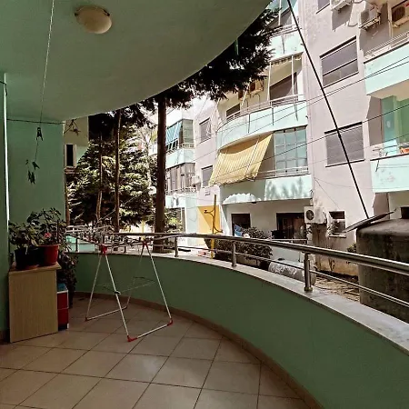 Apartment Am Golem (Tirana)